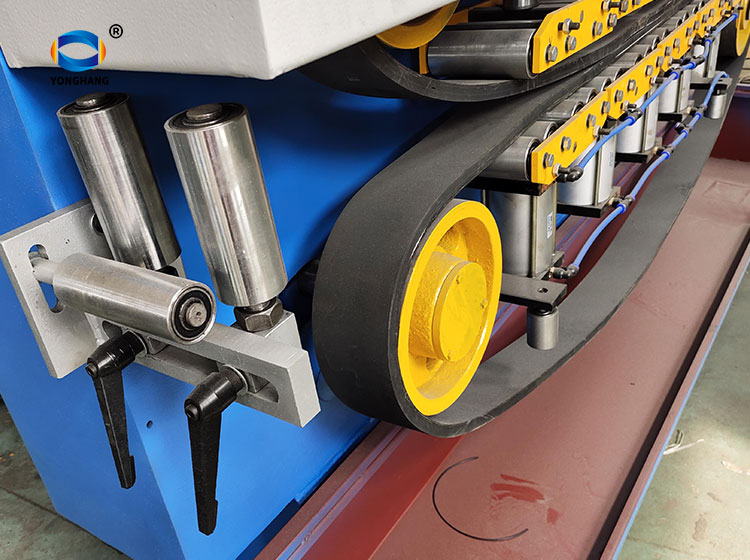Industrial cable pulling machine